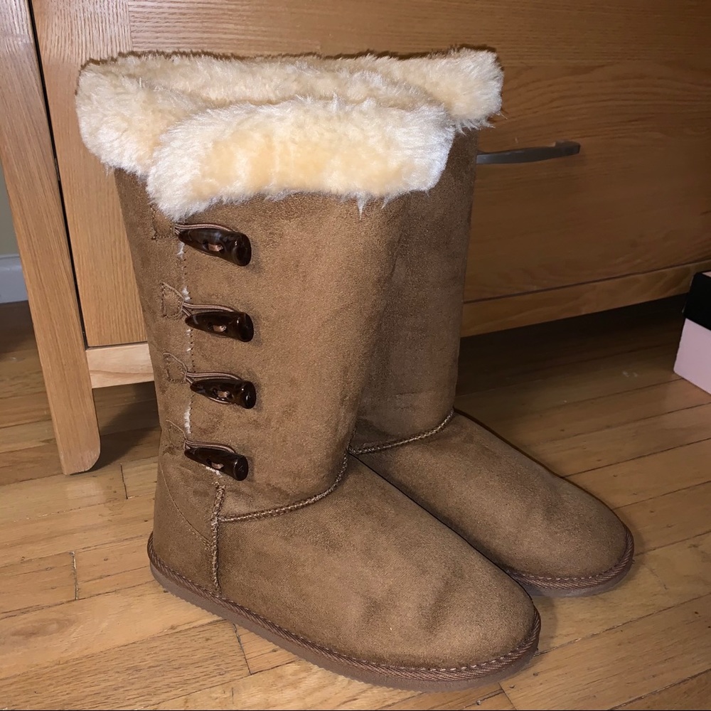 Apres By Lamo Faux Fur Lined Boots